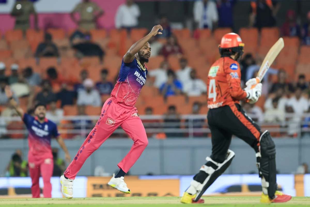 SRH vs RR IPL 2026 Eliminator: एलिमिनेटर में राजस्थान की शानदार जीत, हैदराबाद को 47 रन से हराकर क्वालीफायर-2 में बनाई जगह, जोफ्रा आर्चर ने झटके 3 विकेट