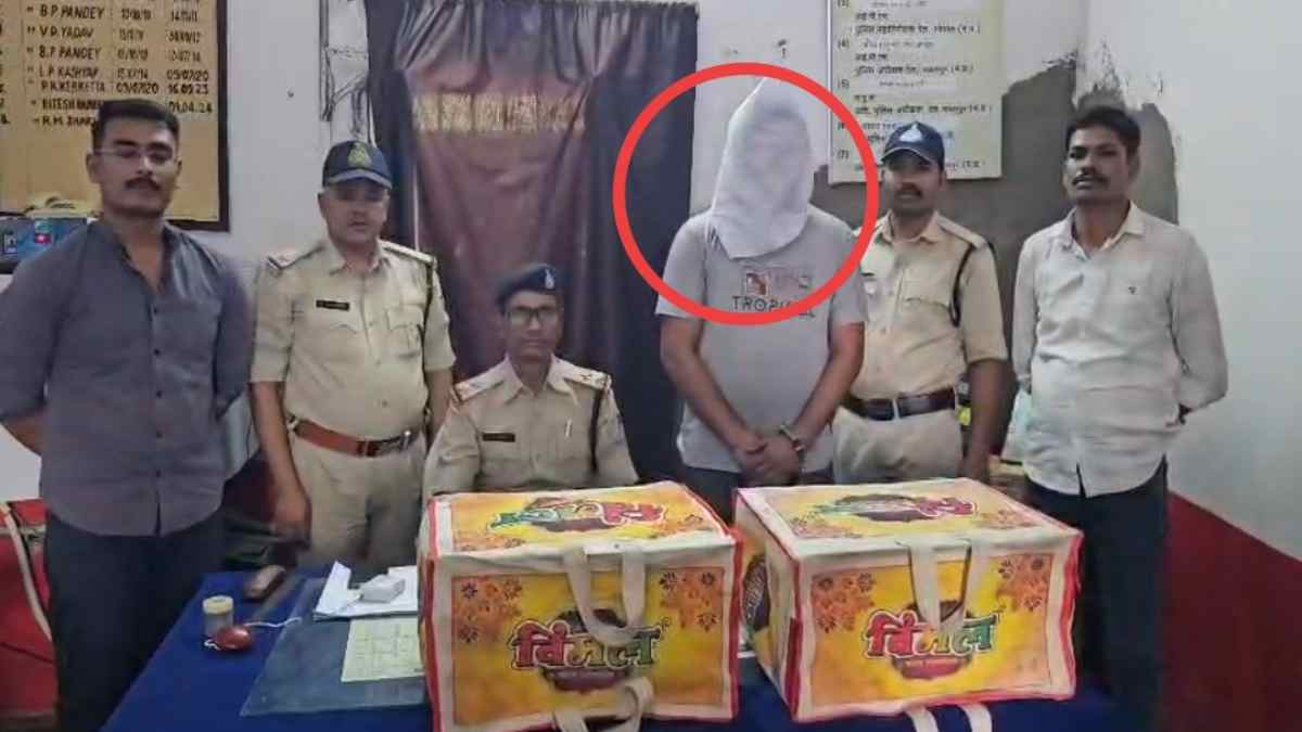 ट्रेन बनी गांजा तस्करों की नई राह: संपर्क क्रांति में 4 लाख का गांजा जब्त, रायपुर से प्रयागराज जा रही थी गांजे की खेप