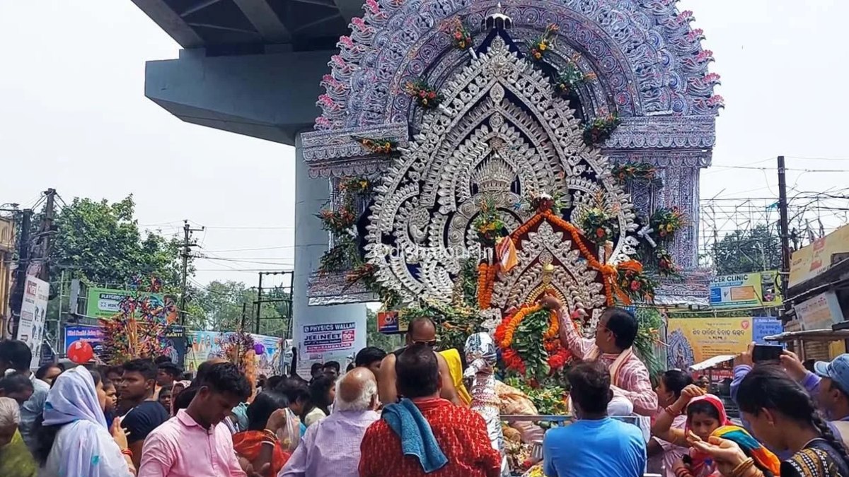 संबलपुर की प्रसिद्ध ‘शीतल षष्ठी’ के लिए सीएम माझी का बड़ा फैसला, संस्कृति विभाग देगा 1.08 करोड़ की सहायता
