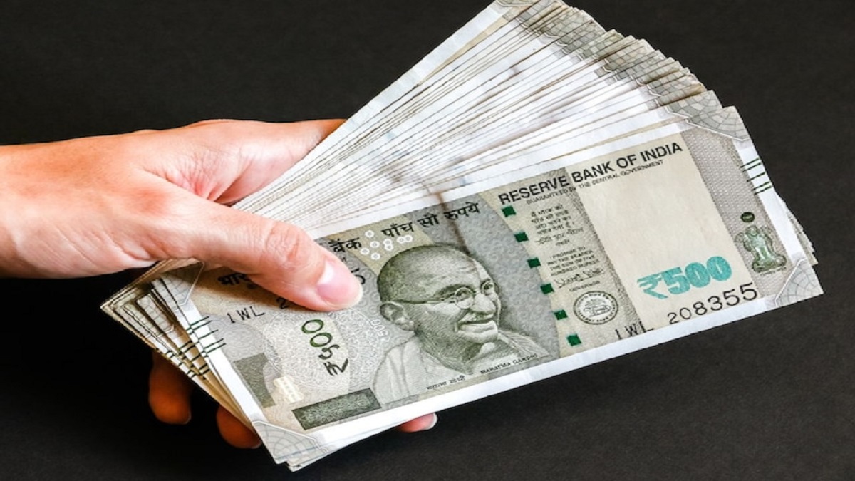 कालांवाली में बैंकों का नकदी संकट: खातों में पैसा, फिर भी दर-दर भटकने को मजबूर किसान और मजदूर