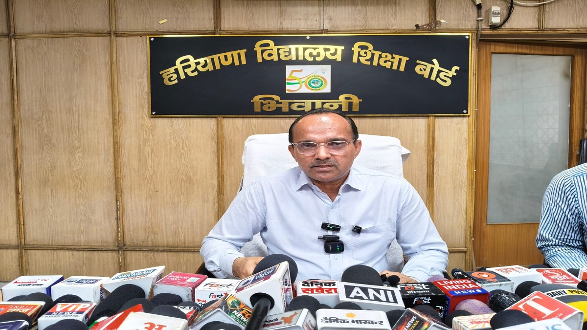 हरियाणा बोर्ड 10वीं रिजल्ट में बेटियों का जलवा, 89.60% रहा पास प्रतिशत; चरखी दादरी अव्वल, दीपिका ने 499 अंक लेकर किया टॉप