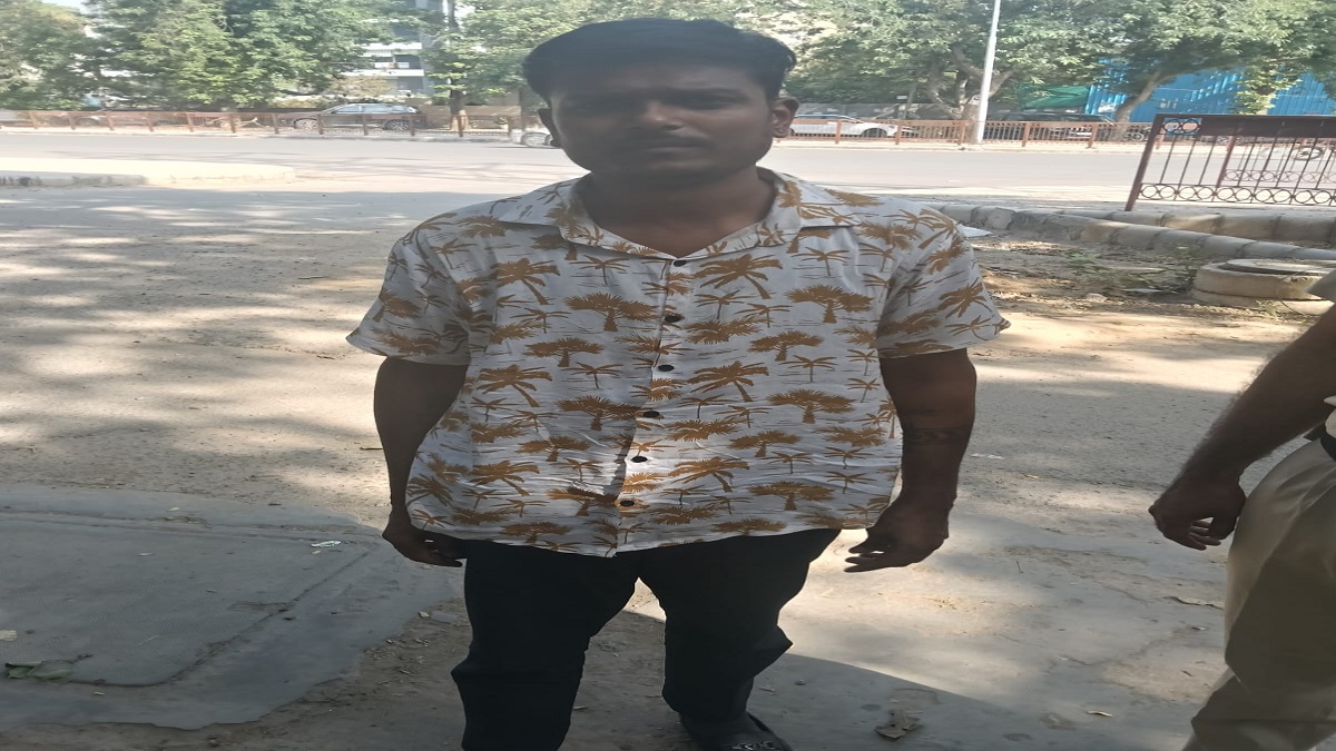 मच्छी मार्केट में चल रहा था सट्टे का खेल, पुलिस ने घेराबंदी कर सटोरिए को दबोचा, डायरी और कैश बरामद