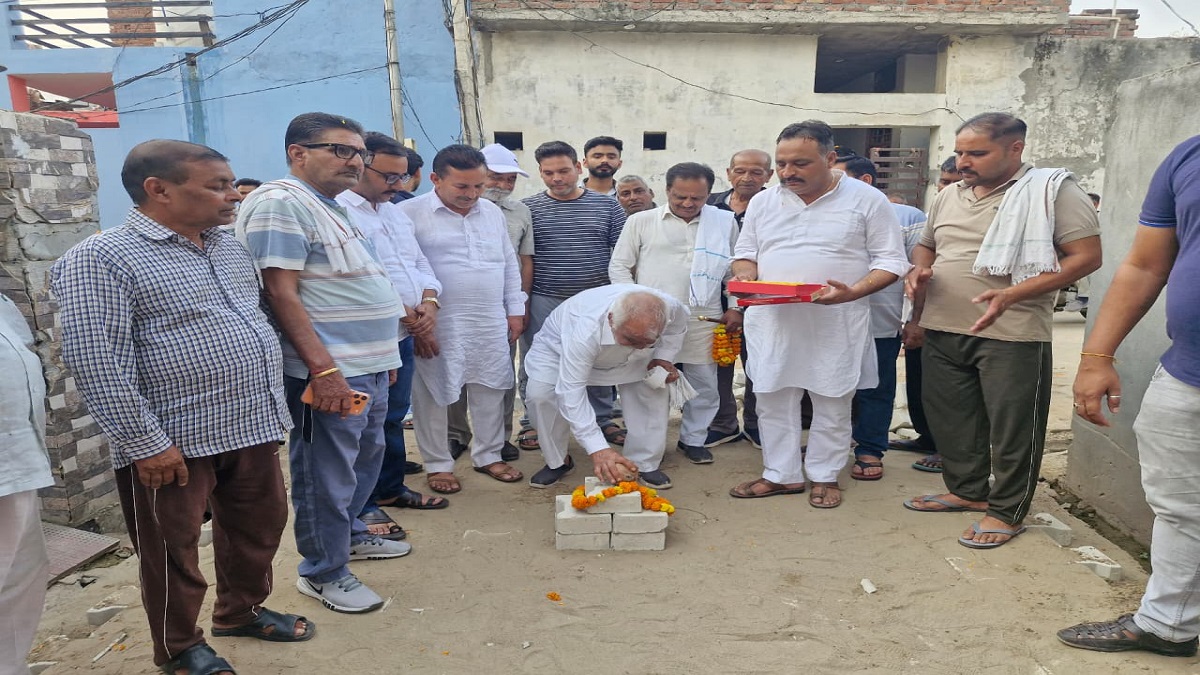 बराड़ा में विकास कार्यों को मिली गति: वार्ड नंबर 10 में मुख्य गली निर्माण का हुआ शुभारंभ, सीवरेज और पेयजल लाइन भी डलेगी
