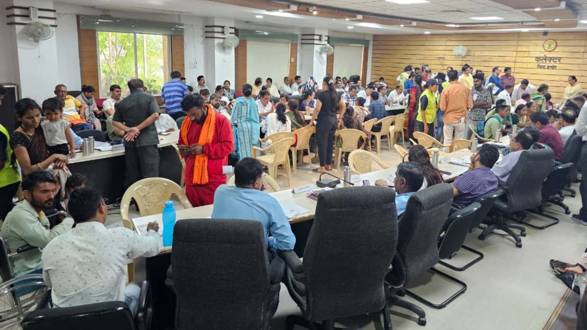 Exclusive: जनसुनवाई बनी ‘आश्वासन सभा’ 10% भी नहीं हो रहे समाधान, सालों से भटक रहे लोग, आज भी आए 305 आवेदन