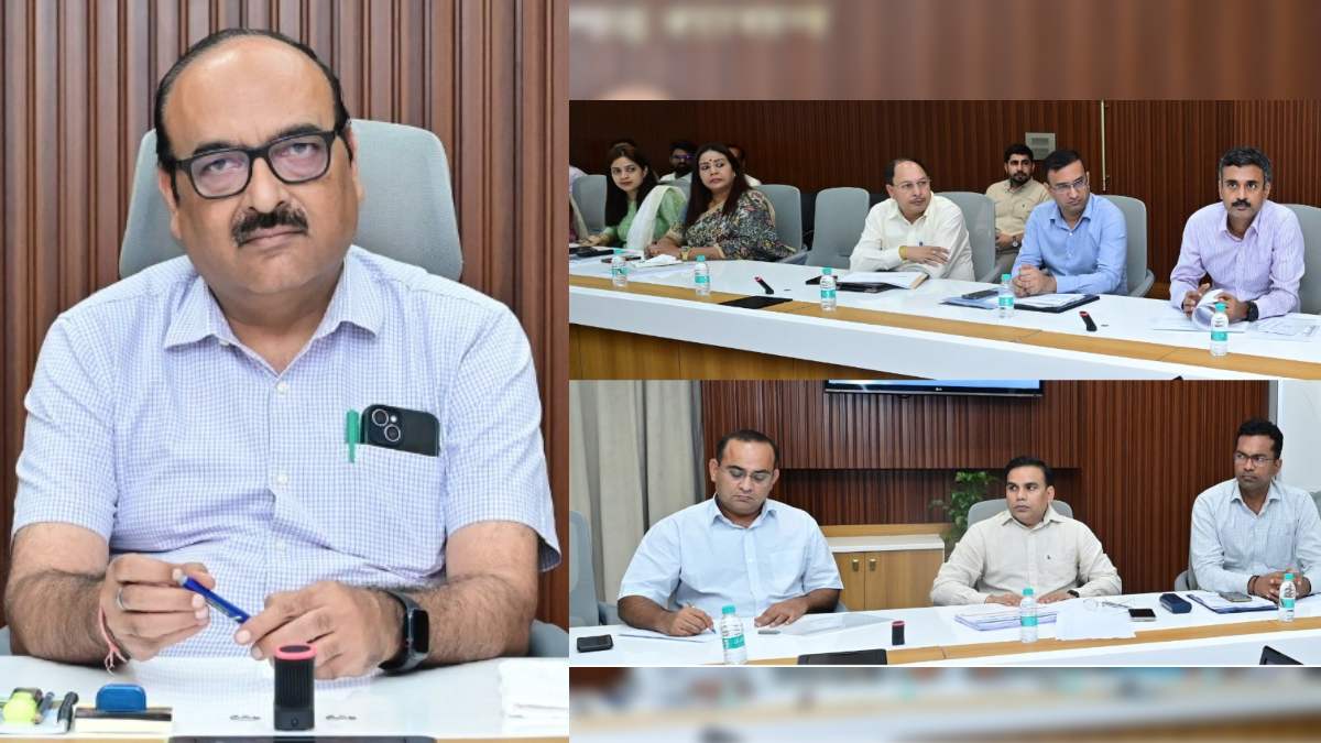 शासन के मिशन मोड में किए जाने वाले कार्यों की हुई समीक्षा, मुख्य सचिव विकासशील ने अधिकारियों की ली बैठक, दिए जरूरी निर्देश - Lalluram