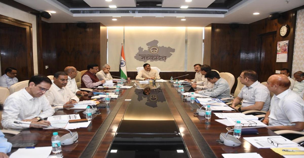 स्कूल सिलेबस में शामिल होगी सम्राट विक्रमादित्य की जीवनीः शत-प्रतिशत रिजल्ट वाले स्कूल होंगे सम्मानित, सीएम डॉ मोहन ने की शिक्षा विभाग की समीक्षा