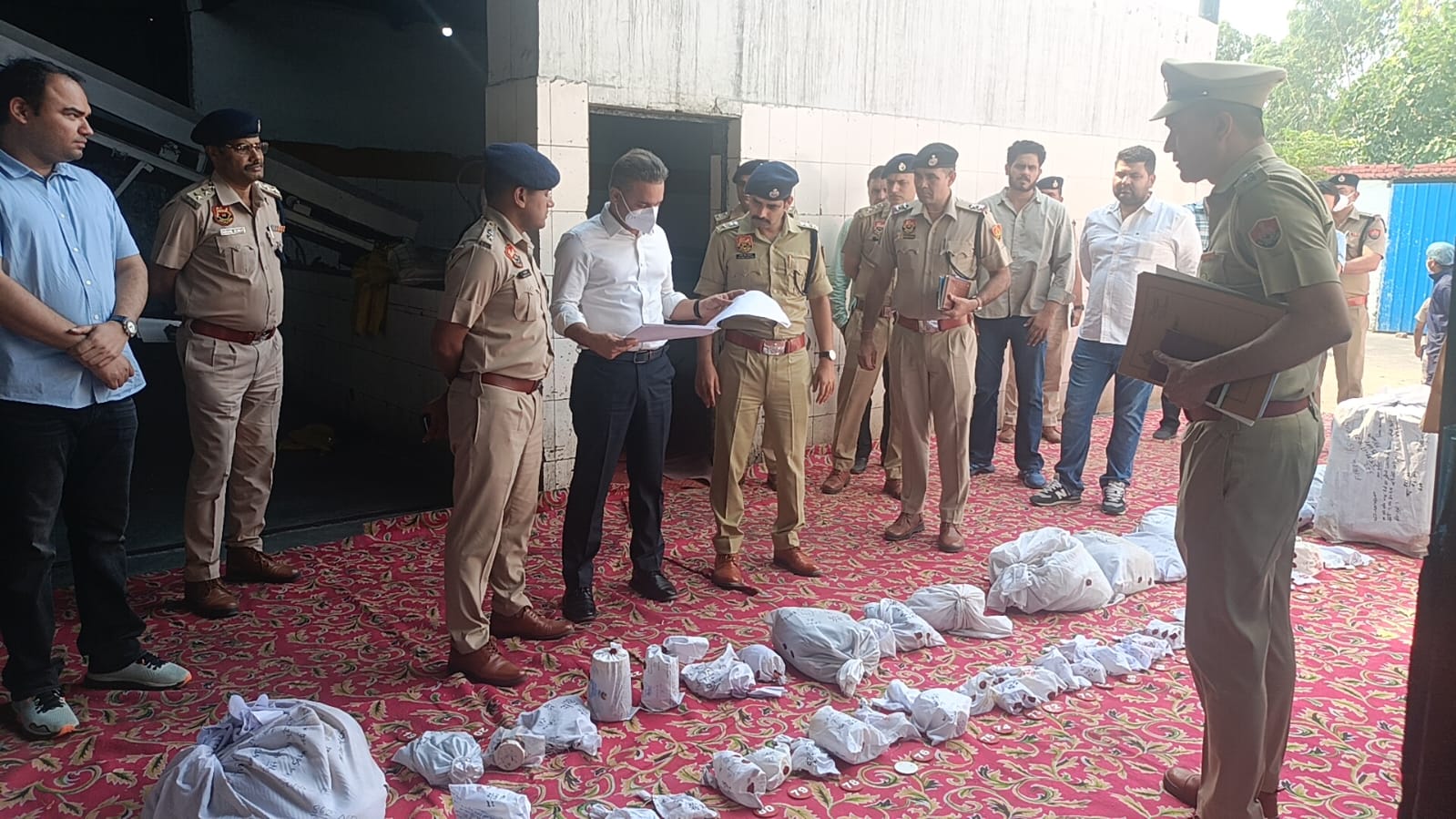 अंबाला रेंज पुलिस की नशा तस्करों पर बड़ी स्ट्राइक: IGP पंकज नैन की मौजूदगी में 31 क्विंटल मादक पदार्थ नष्ट