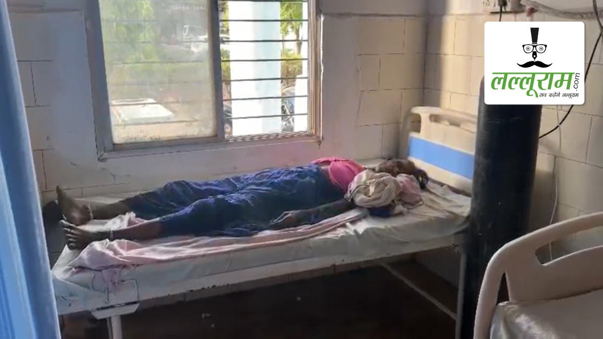 अस्पताल में महिला की संदिग्ध मौत से हड़कंप, इंजेक्शन लगने के 10 मिनट बाद बिगड़ी थी हालत, परिजनों ने लापरवाही का लगाया आरोप