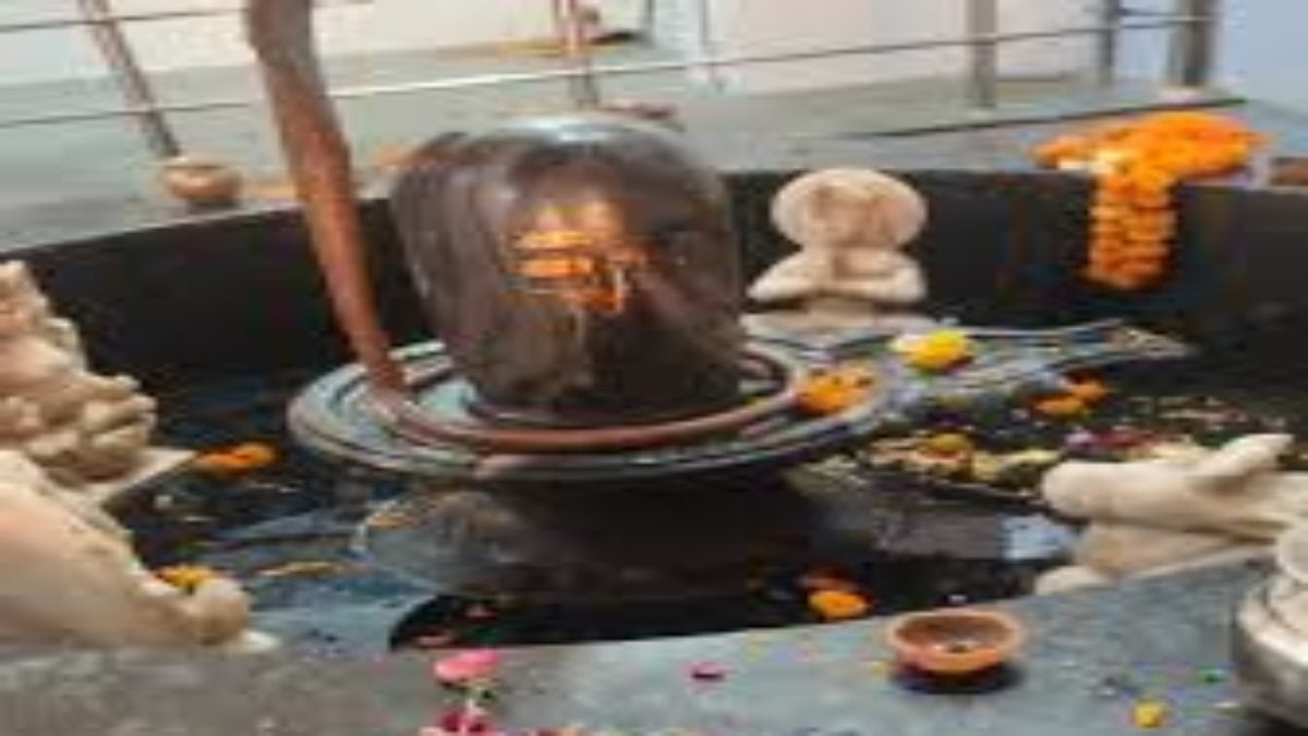 भीषण गर्मी में शिव को तुरंत शीतलता देता है ये रस, जानें अभिषेक का सही समय, विधि और चमत्कारी लाभ …