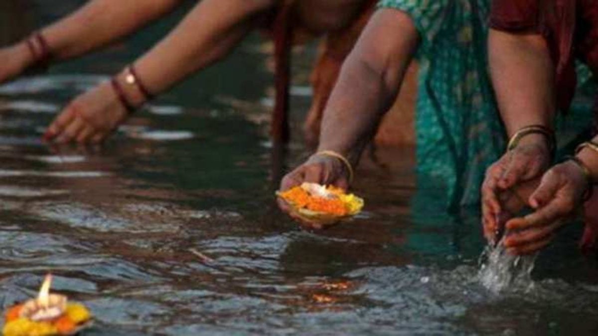 Ganga Dusshera : कब है गंगा दशहरा, जानिए इन दिन गंगा स्नान और दान व पूजा का महत्व …