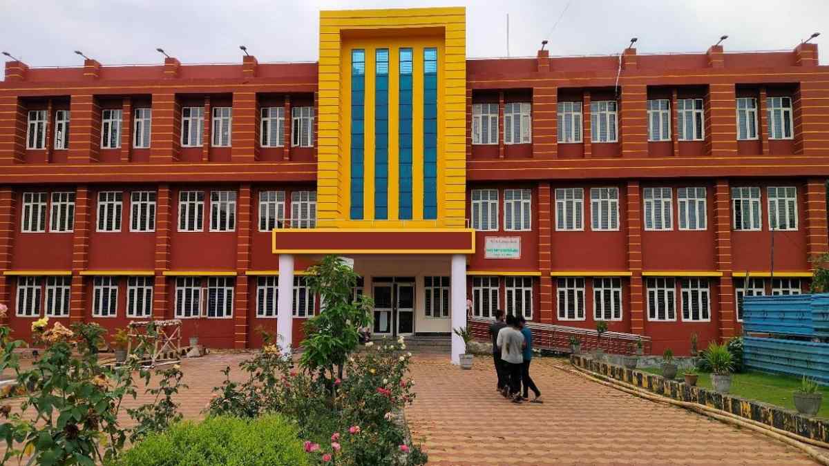 Odisha News : फकीर मोहन विश्वविद्यालय में 53 प्रोफेसर पदों पर निकली भर्ती, जानें कैसे करें आवेदन