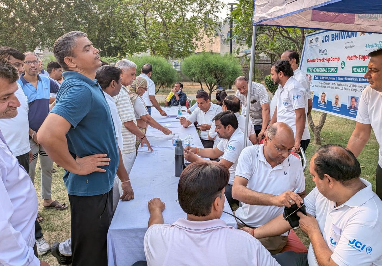 भिवानी में JCI स्टार ने लगाया निशुल्क स्वास्थ्य जांच शिविर, 200 से अधिक लोगों ने कराई दांत और बीपी-शुगर की जांच