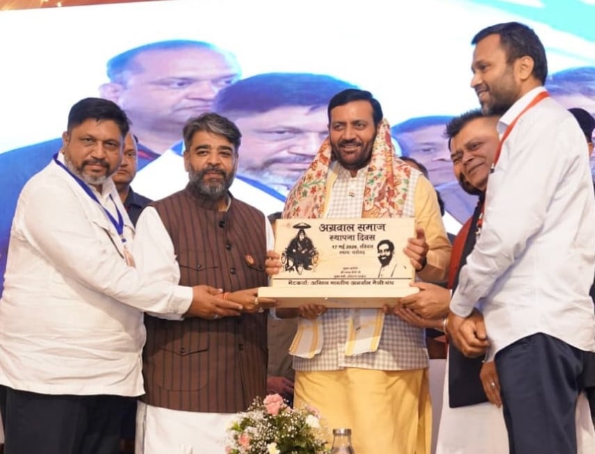 अग्रवाल समाज पर सीएम सैनी का बड़ा बयान! बोले- जिस समाज ने देश को दी नई दिशा, उसका इतिहास गौरव और गरिमा से भरा