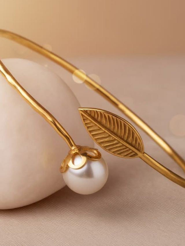 Kada Designs: वर्किंग वुमन के लिए बेस्ट हैं ये 5 लीफ पैटर्न सिंगल कड़ा
