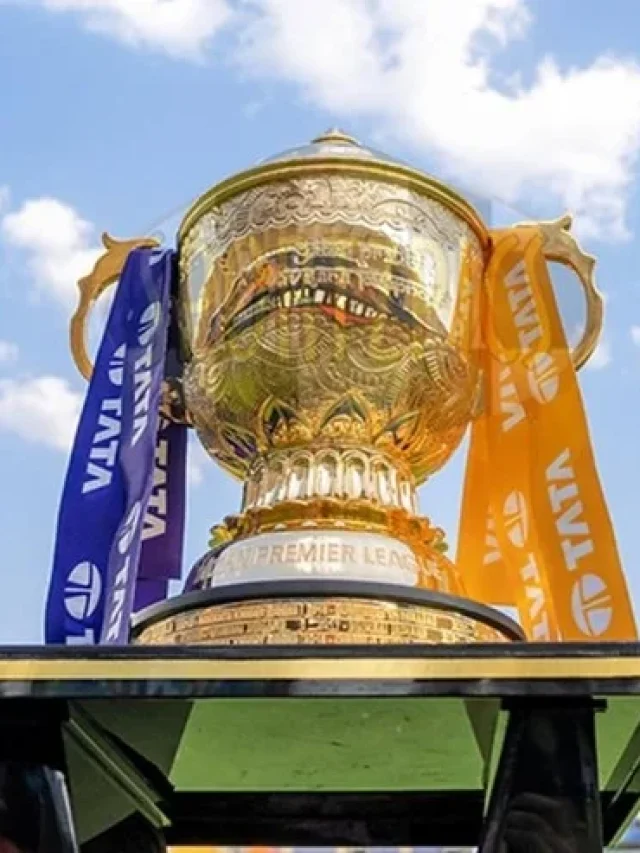 किसे मिलती है IPL ट्रॉफी जीतने वाली टीम की प्राइज मनी, फ्रेंचाइजी मालिक या प्लेयर्स?