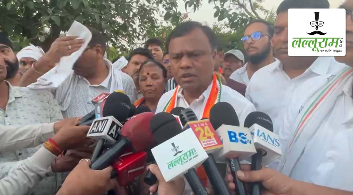 सराफा व्यापारी की हत्या पर दीपक बैज ने सरकार को घेरा, कहा- अपराधियों का गढ़ बनता जा रहा छत्तीसगढ़, आईजी ने मामले की जांच के लिए गठित की विशेष टीमें