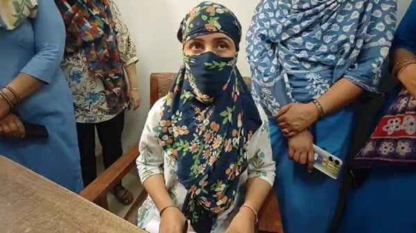 फतेहाबाद: डॉक्टर पर महिला स्टाफ का गंभीर आरोप, कहा- ‘अश्लील बातों को लेकर किया मानसिक परेशान’