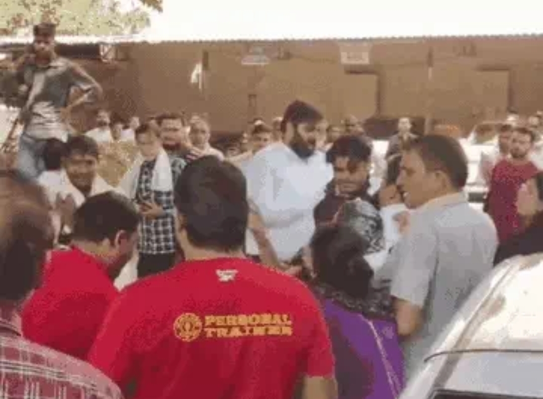 फेसबुक पर प्यार, लव मैरिज और फिर खेल खत्म… कोर्ट के बाहर हुआ ऐसा कांड कि सब रह गए सन्न