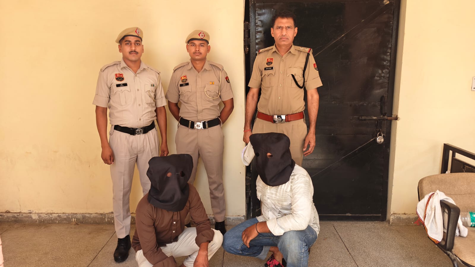 हिसार में लूटपाट करने वाले दो आरोपी गिरफ्तार, ई-रिक्शा और मोबाइल बरामद