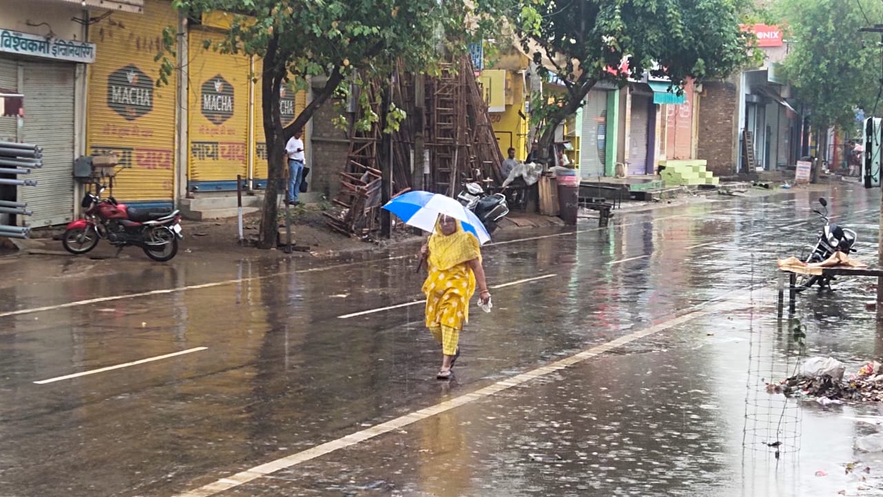 हरियाणा में भीषण गर्मी के बीच बदला मौसम: रेवाड़ी और सिरसा में आंधी-बारिश के साथ जमकर गिरे ओले