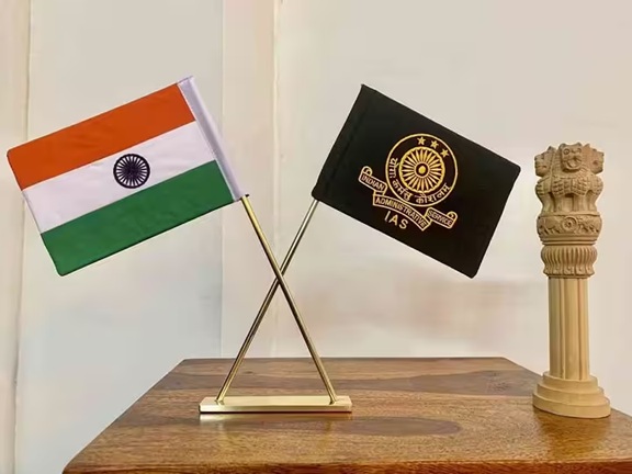 हरियाणा में बड़ा एक्शन: 47 IAS और 4 IPS सहित 365 अधिकारियों को नोटिस जारी