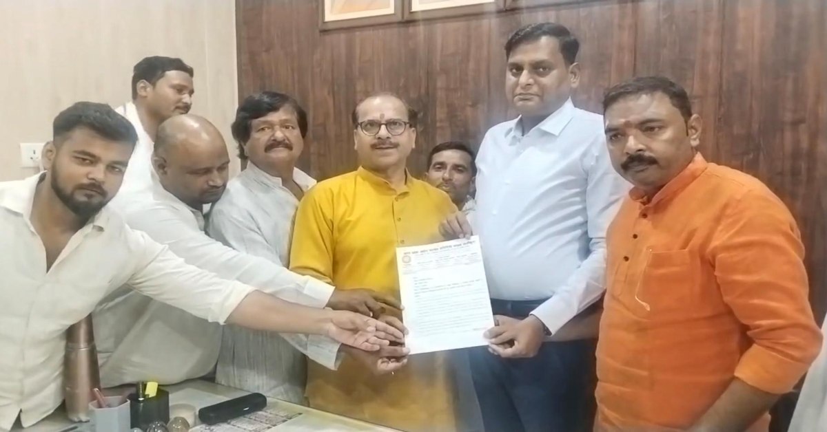 सड़क चौड़ीकरण को लेकर व्यापारियों की आवाज बुलंद, कहा- पहले नई जगह दें फिर पुरानी दुकानें हटाएं