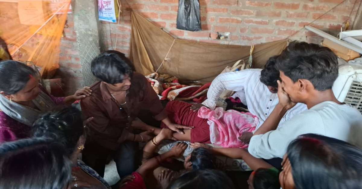 हार गई जिंदगी: 18 साल के छात्र ने फांसी लगाकर दी जान, इलाके में मची सनसनी, मौत की मिस्ट्री सुलझाने में जुटी खाकी