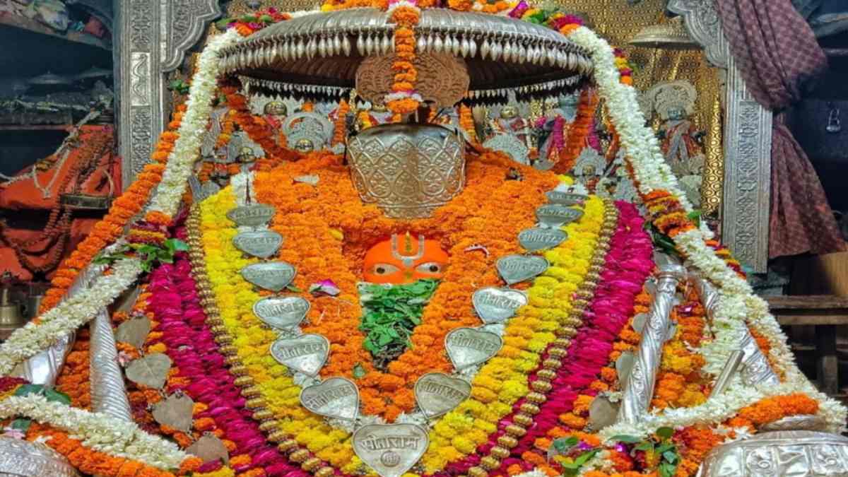 बड़ा मंगल आज : पहले बुढ़वा मंगलवार पर हनुमान के भक्ति शाम के उपायों से पाएंगे दोगुना फल …