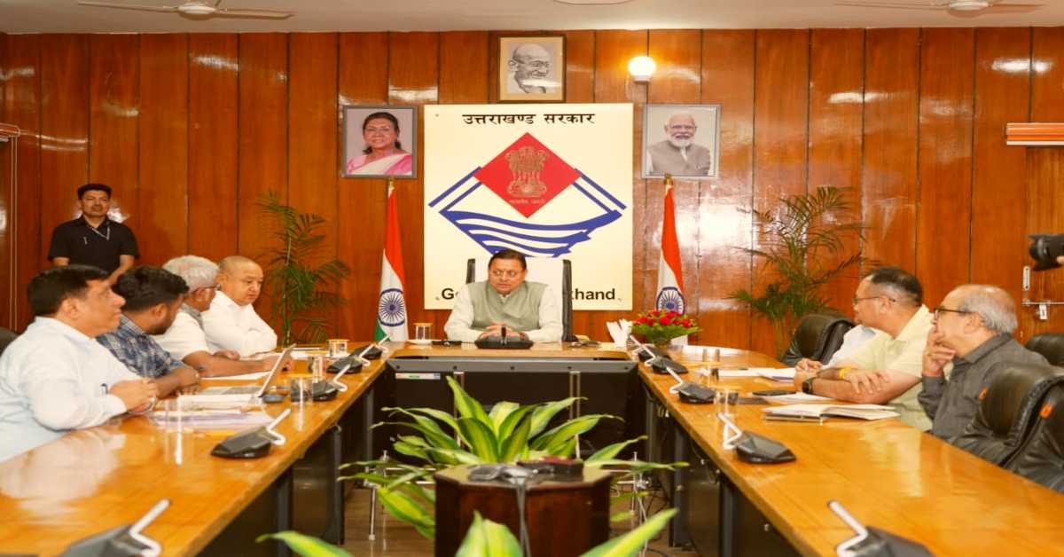 स्प्रिचुअल हिल टाउन के रूप में बदरीनाथ को विकसित किए जाने की तैयारी, CM धामी ने अधिकारियों से ली अहम जानकारी
