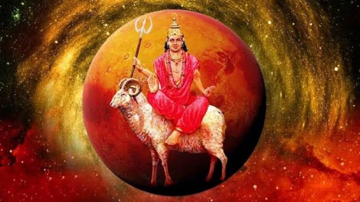 मंगल का अपनी ही स्वराशि में गोचर, त्रिग्रही युति इन चार राशियों के लिए खास …