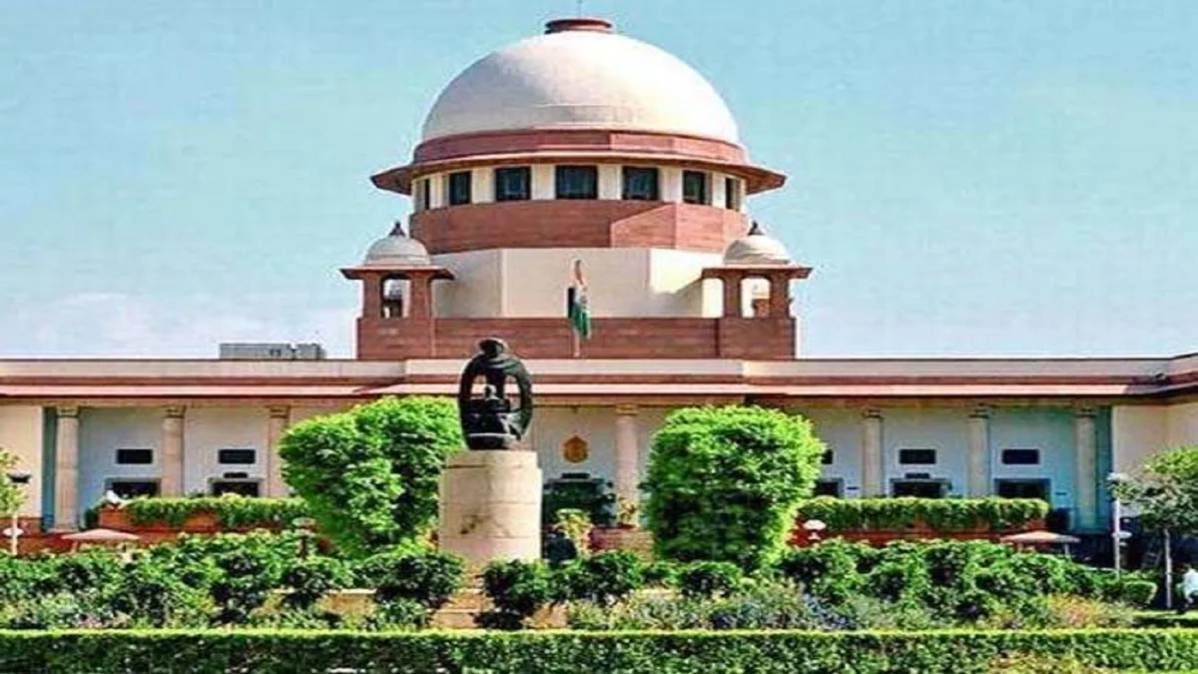 तमिलनाडु में सरकार गठन का मामला पहुंचा सुप्रीम कोर्ट, याचिकाकर्ता ने राज्यपाल के फैसले को दी चुनौती
