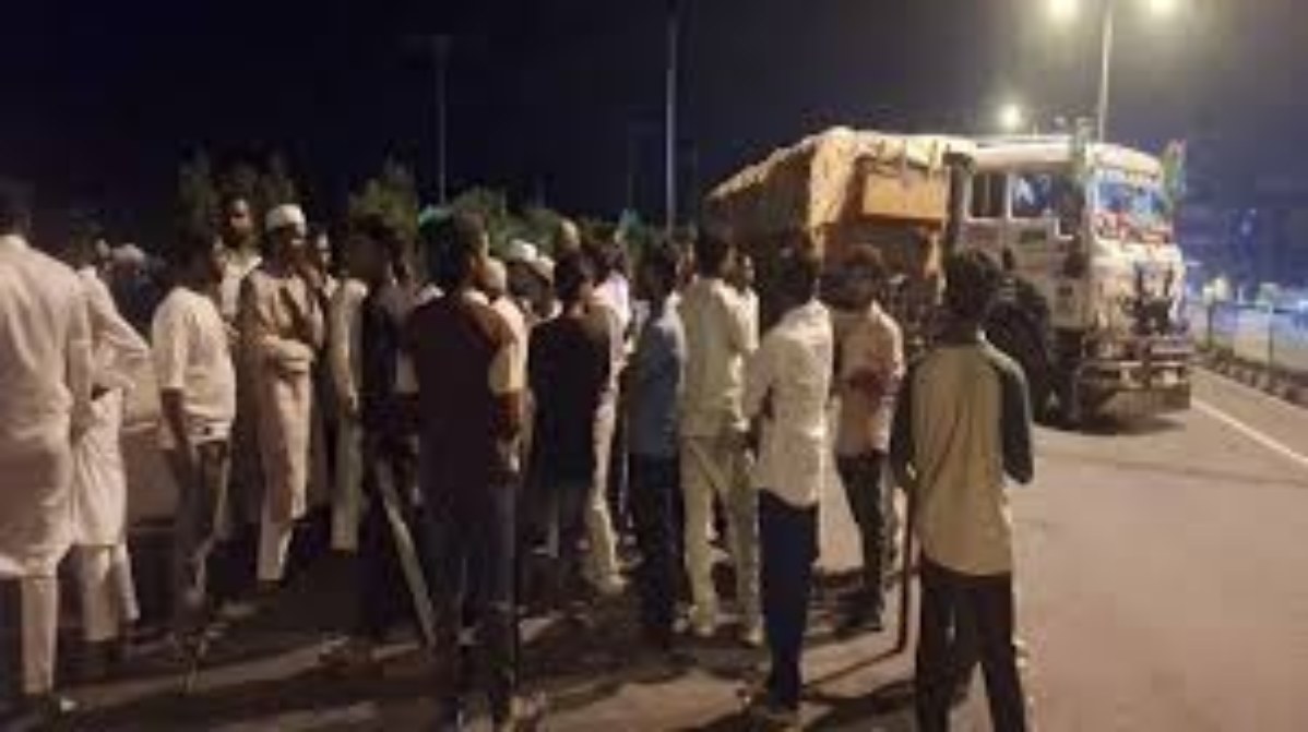 झारखंड में एक के बाद एक वाहनों और राहगीरों को अनियंत्रित ट्रक ने रौंदा, पांच लोगों की गयी जान, कई हुए घायल
