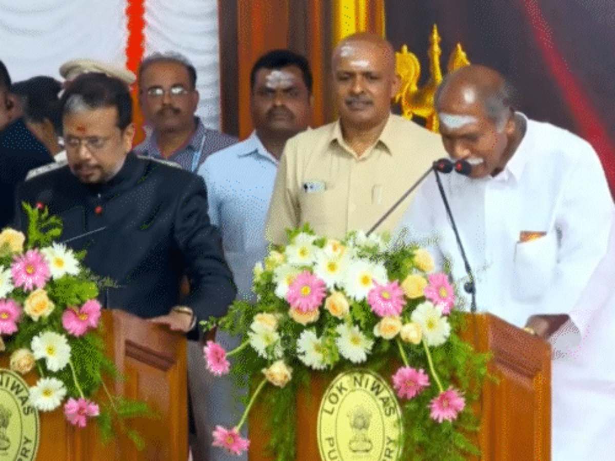 एन. रंगासामी ने ली 5वीं बार पुडुचेरी के मुख्यमंत्री पद की शपथ, भाजपा अध्यक्ष नितिन नवीन समारोह में हुए शामिल