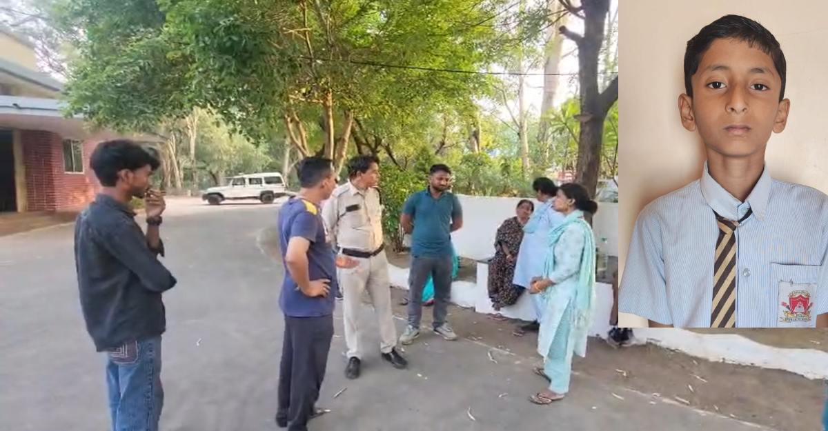 टीचर की पिटाई से बीमार तीसरी के छात्र की मौत: रातभर SP ऑफिस के बाहर शव लेकर बैठे रहे परिजन, स्कूल प्रबंधन पर कार्रवाई की मांग, SIT करेगी मामले की जांच