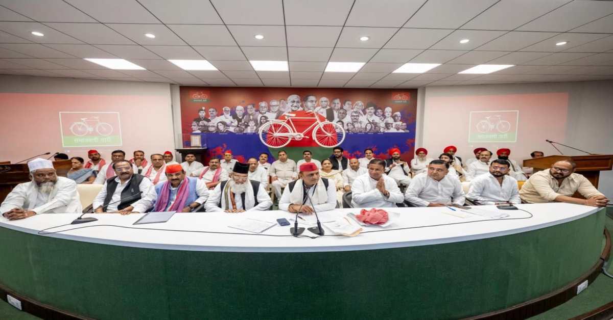 भाजपा सरकार और प्रधानमंत्री… अखिलेश यादव ने दिया बड़ा बयान, व्यापारियों को बर्बाद करने का आरोप लगाते हुए कही बड़ी बात