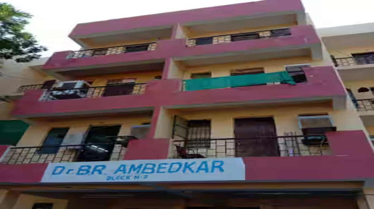 बड़ी खबरः मेडिकल कॉलेज के हॉस्टल की 5वीं मंजिल से कूदकर डॉक्टर ने की आत्महत्या, जांच में जुटी पुलिस
