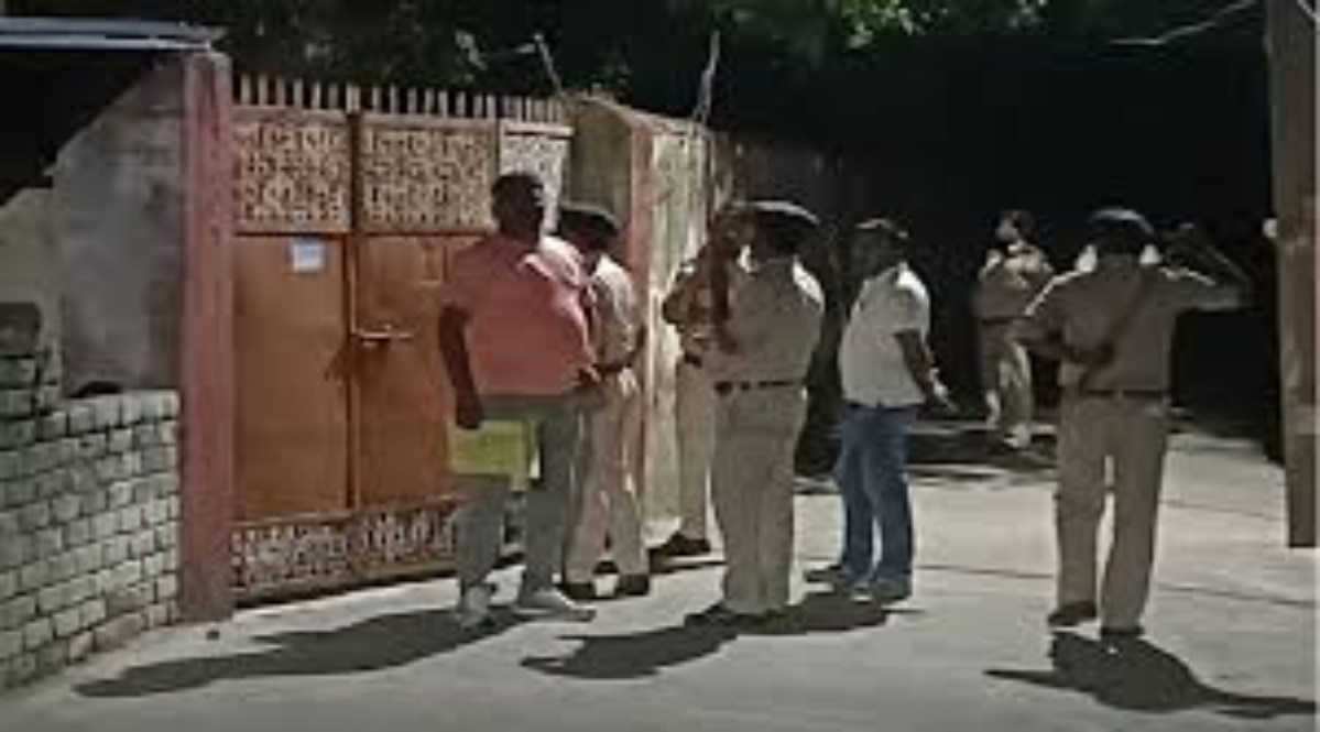 रांची में ‘ऑपरेशन प्रहार’ के तहत 100 से ज्यादा फरार अपराधी हुए गिरफ्तार, 220 से ज्यादा लंबित वारंट निष्पादित