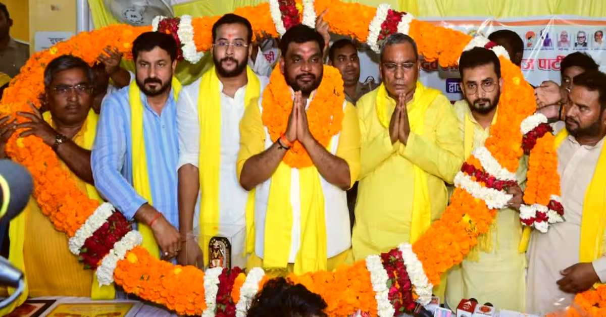 अब ‘गुंडे’ को भी नेता बनाएंगे मंत्री जी! हत्या का आरोपी ओपी राजभर की ‘वॉशिंग मशीन’ में होगा साफ, प्रदीप कबूतरा ने थामा सुभसपा का दामन