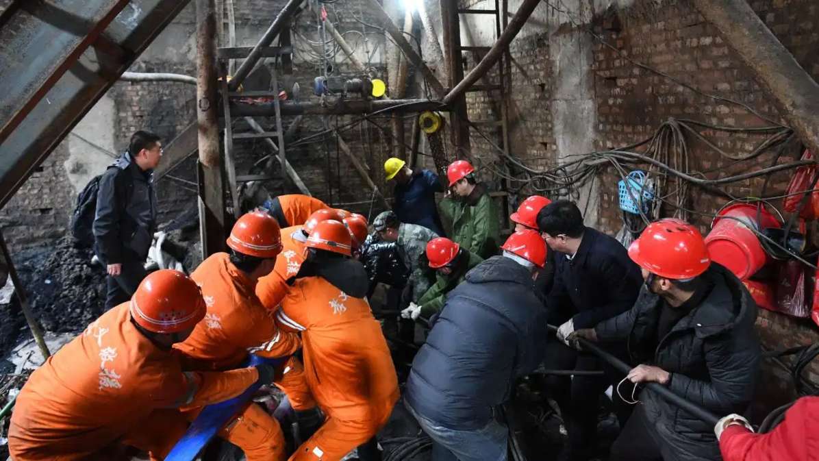 चीन के कोयला खदान में ब्लास्ट, 90 की गई जान, 247 मजदूर कर रहे थे काम