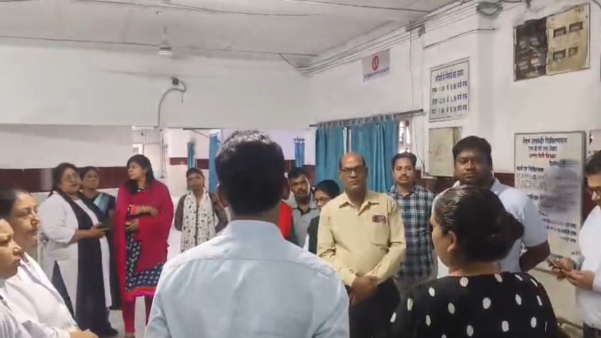 CG News: अस्पताल में संडे ड्यूटी को लेकर बवाल, कर्मचारियों ने किया काम बंद