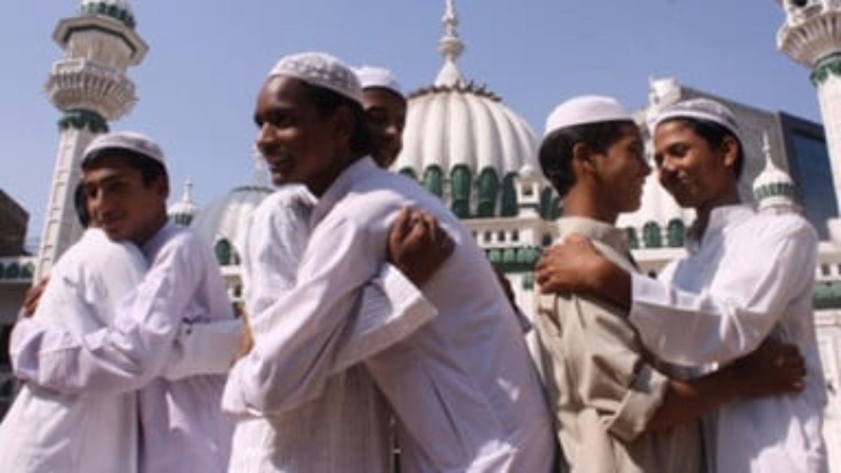 Eid al-Adha 2026 : आज देशभर में मनाई जा रही बकरीद, जानिए कुर्बानी का असली मतलब …