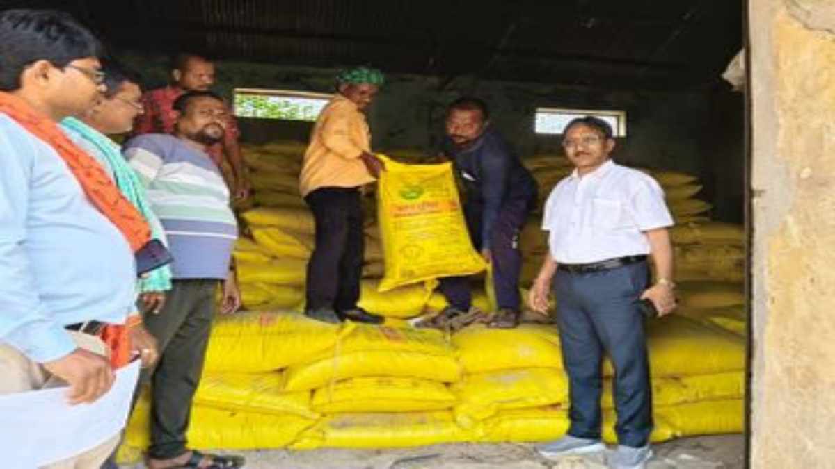 CG News : अमानक खाद पर कृषि विभाग का बड़ा एक्शन, दुकानों से 180 क्विंटल खाद जब्त