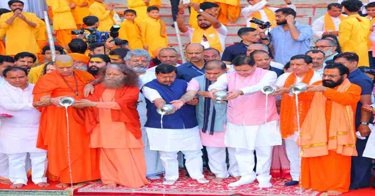 नितिन नवीन ने ऋषिकेश में की गंगा आरती, सीएम धामी भी रहें मौजूद, प्रदेशवासियों के सुख, समृद्धि की कामना