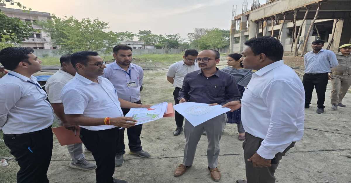 सबका अपना घर होगा! प्रधानमंत्री आवास योजना को तेजी से आगे बढ़ा रही धामी सरकार, जल्द ही सौंपी जाएंगी लाभार्थियों को 1872 आवासों की चाबियां