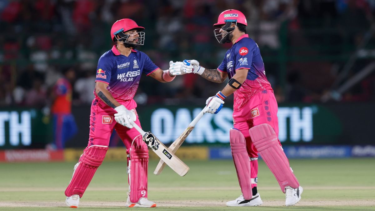 RR vs DC IPL 2026: राजस्थान ने दिल्ली को 226 रन का लक्ष्य दिया, कप्तान रियान पराग शतक से चूके, स्टार्क ने झटके 3 विकेट