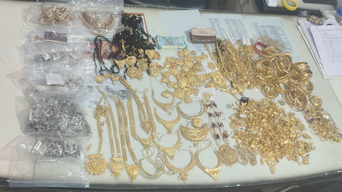 लक्ष्य ज्वेलर्स शॉप में चोरी का खुलासा : 40 सदस्यीय विशेष पुलिस टीम ने 10 घंटे के भीतर नाबालिग आरोपी को पकड़ा, अन्य साथियों की तलाश जारी