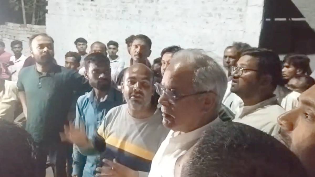सिलेंडर ब्लास्ट से चार लोग जिंदा जले : पूर्व सीएम भूपेश बघेल ने पीड़ित परिवार से की मुलाकात, बिजली विभाग को बताया हादसे का जिम्मेदार