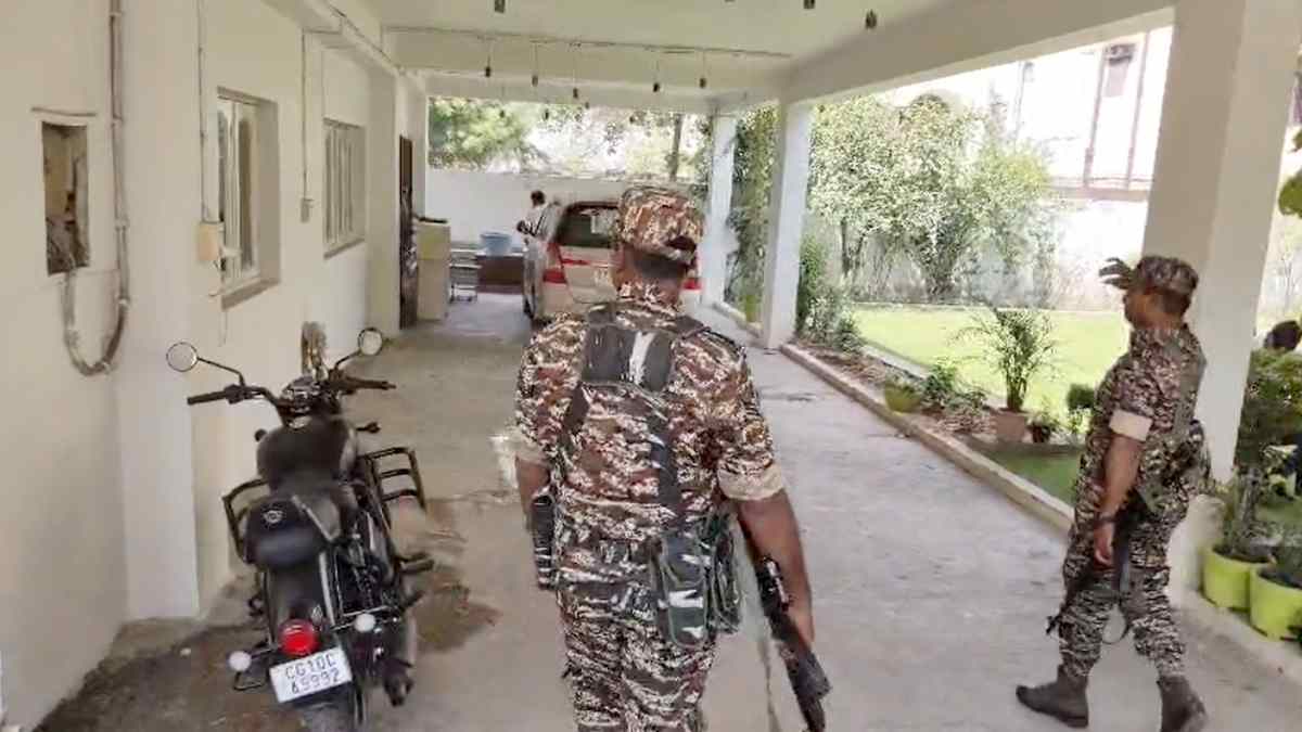 बिलासपुर में ईडी का छापा, कारोबारी के ठिकानों से 17 किलो सोना और तीन करोड़ के हीरों का हार जब्त