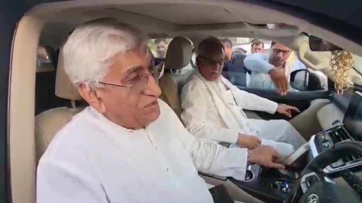 टीएस बाबा के हाथों भूपेश बघेल की गाड़ी की स्टीयरिंग, कांग्रेस में PCC चीफ को लेकर तेज हुई चर्चा