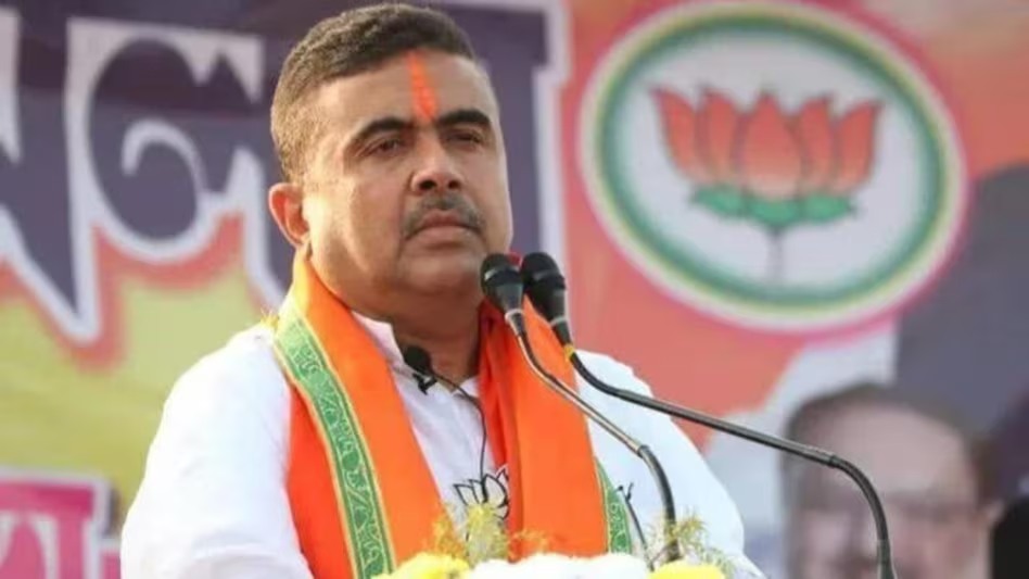 राज्यपाल से मिलने पहुंचे सुवेंदु अधिकारी, सरकार बनाने का पेश करेंगे दावा ; कल लेंगे मुख्यमंत्री पद की शपथ